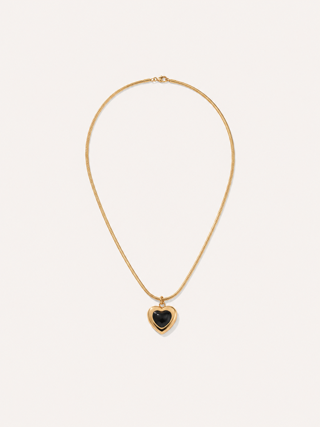 Noir Halo Heart Necklace Main image