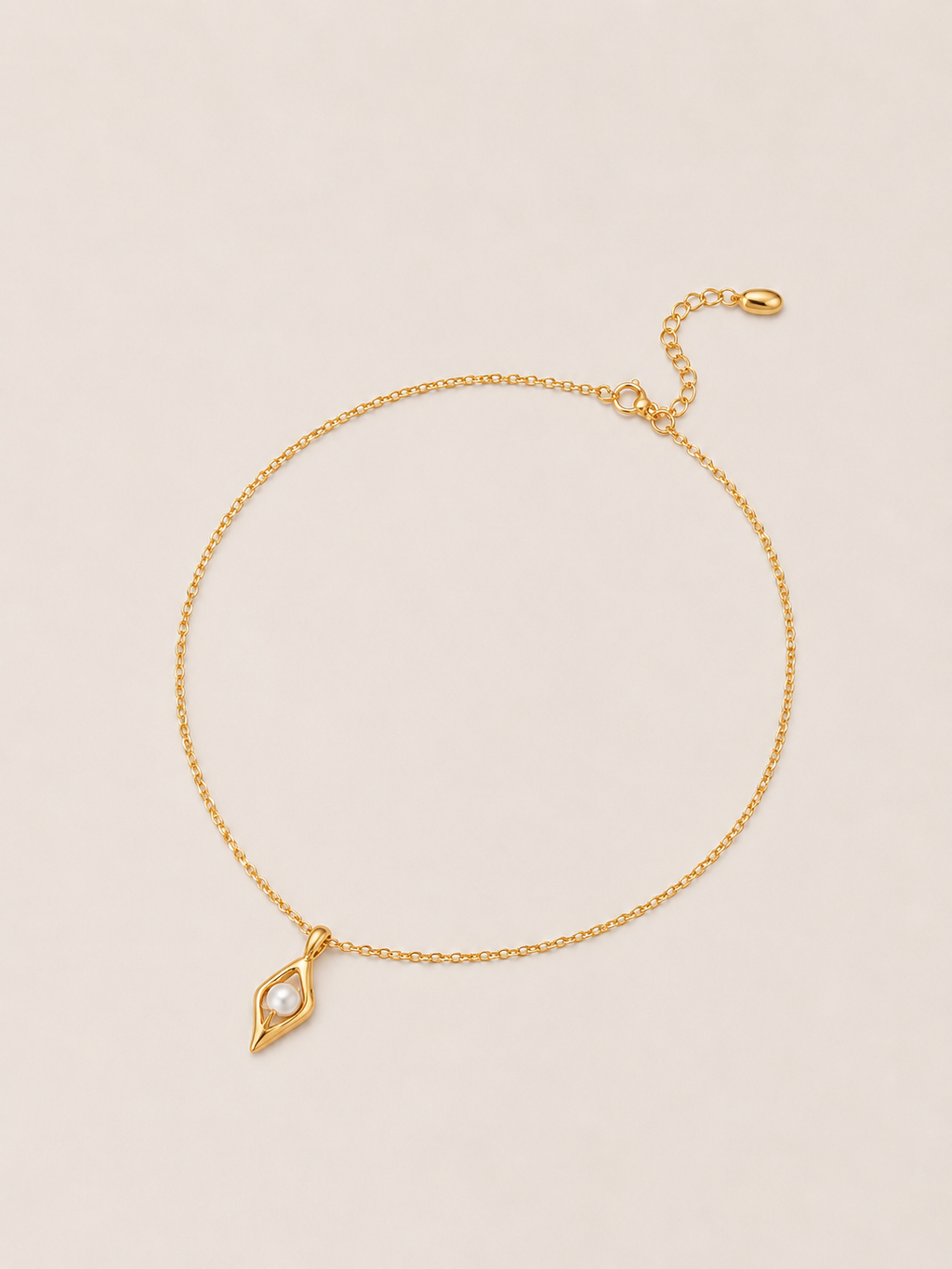 Nacre Teardrop Pearl Necklace