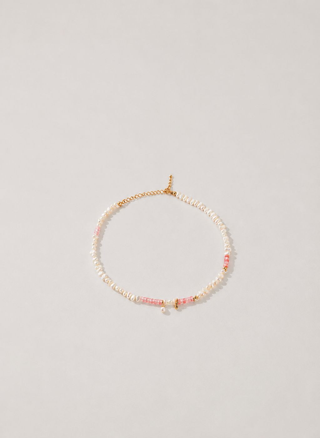 Rosé Pearl Beaded Necklace