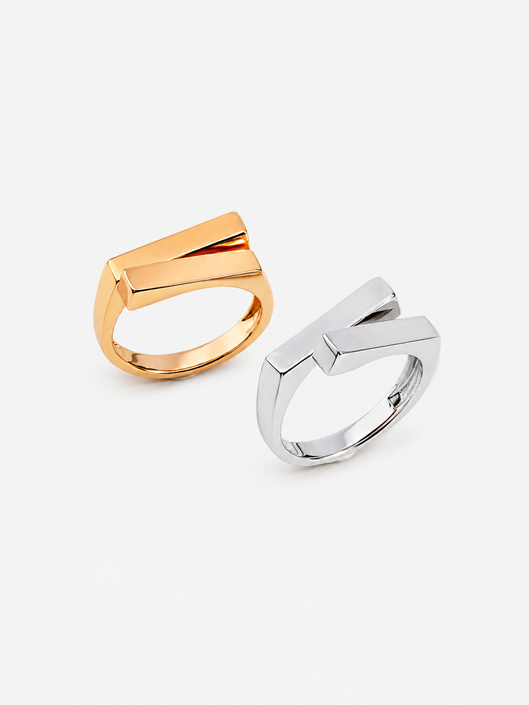 Linea Fold Ring Main image