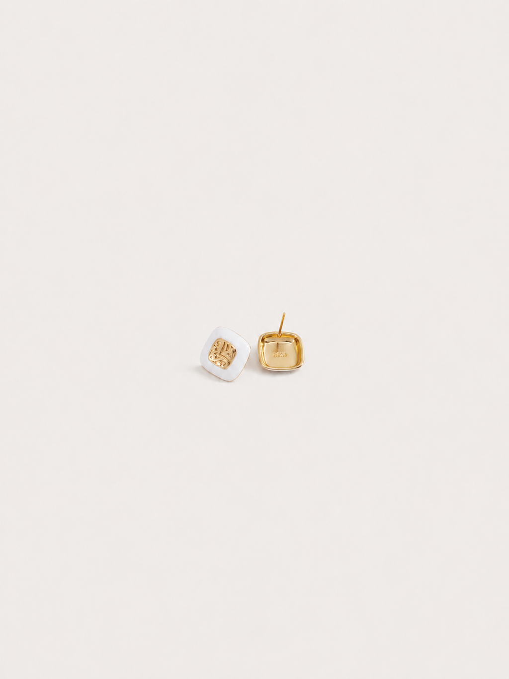 Nacre Crest Stud Earrings