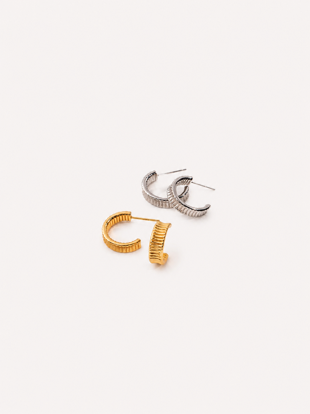 Lumi Ribbed Hoop Earrings