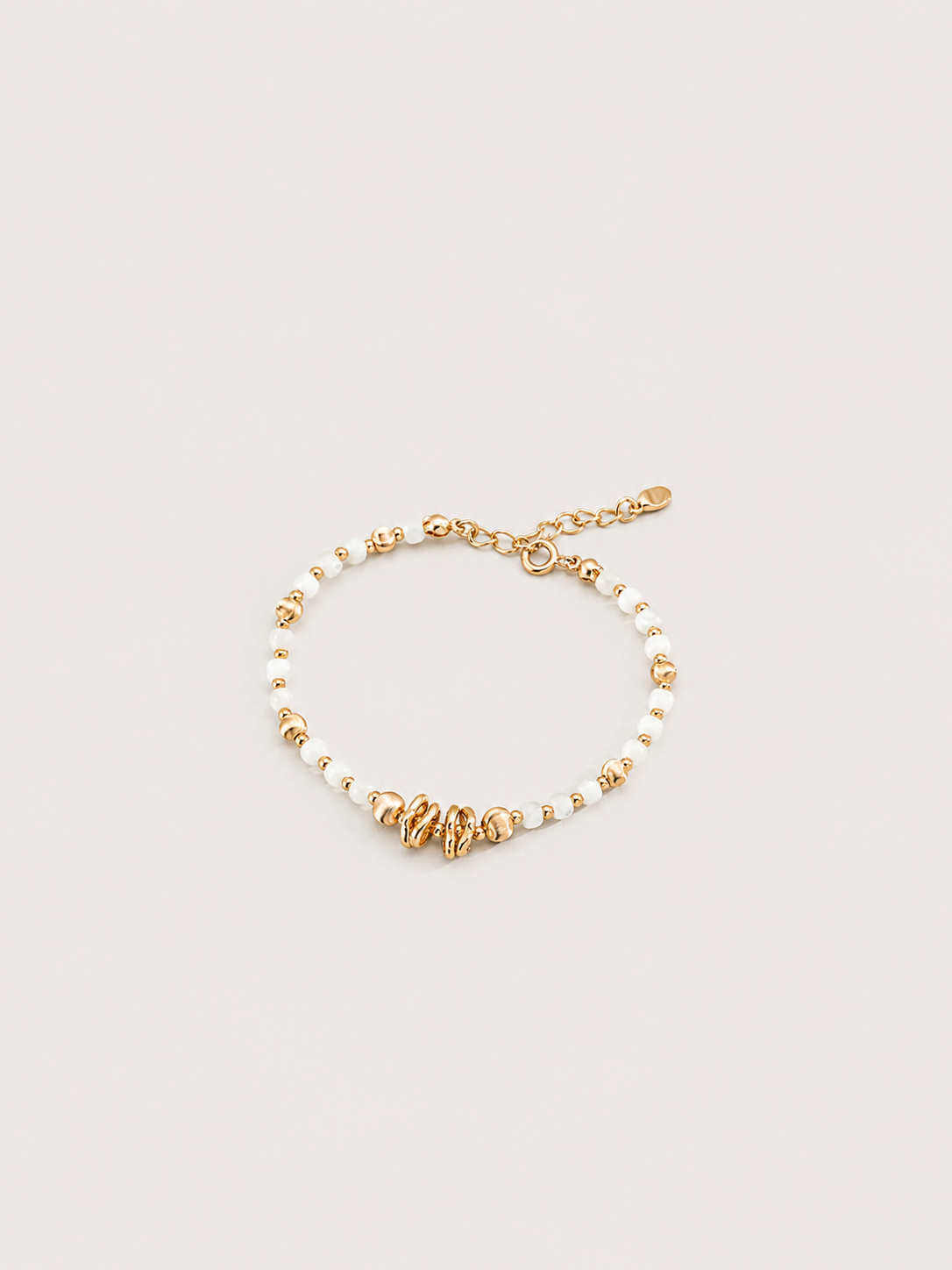 Nacre Flow Beaded Bracelet