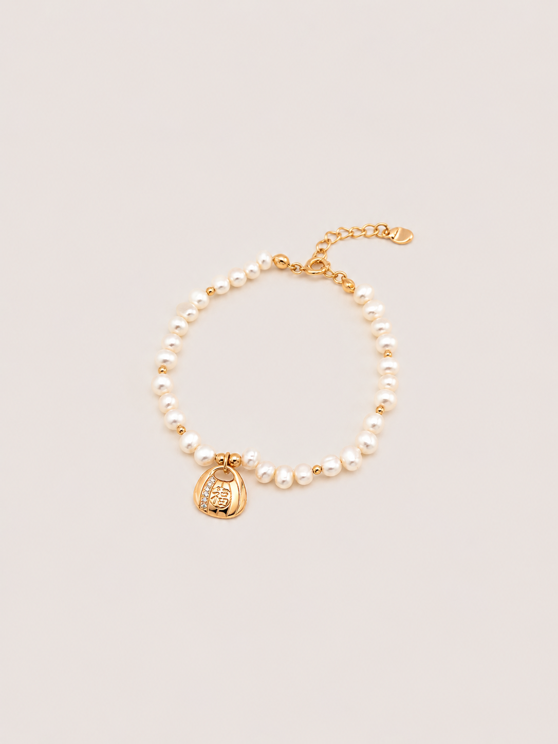 Lumi Pearl Charm Bracelet