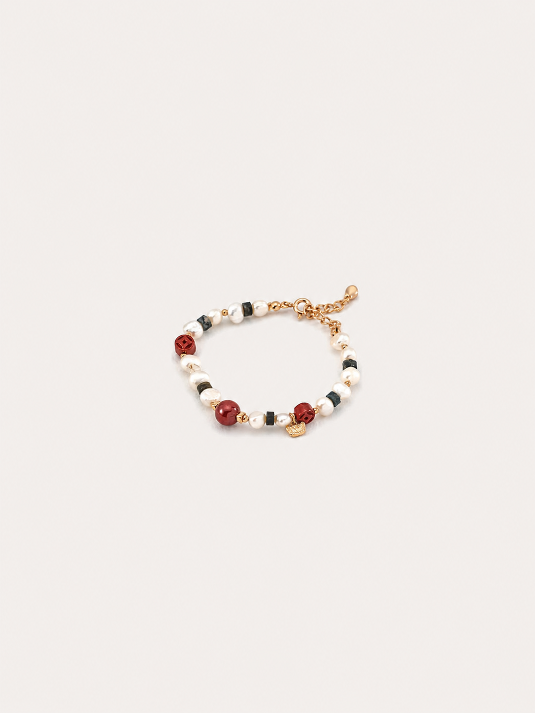 Rouge Noir Pearl Bracelet