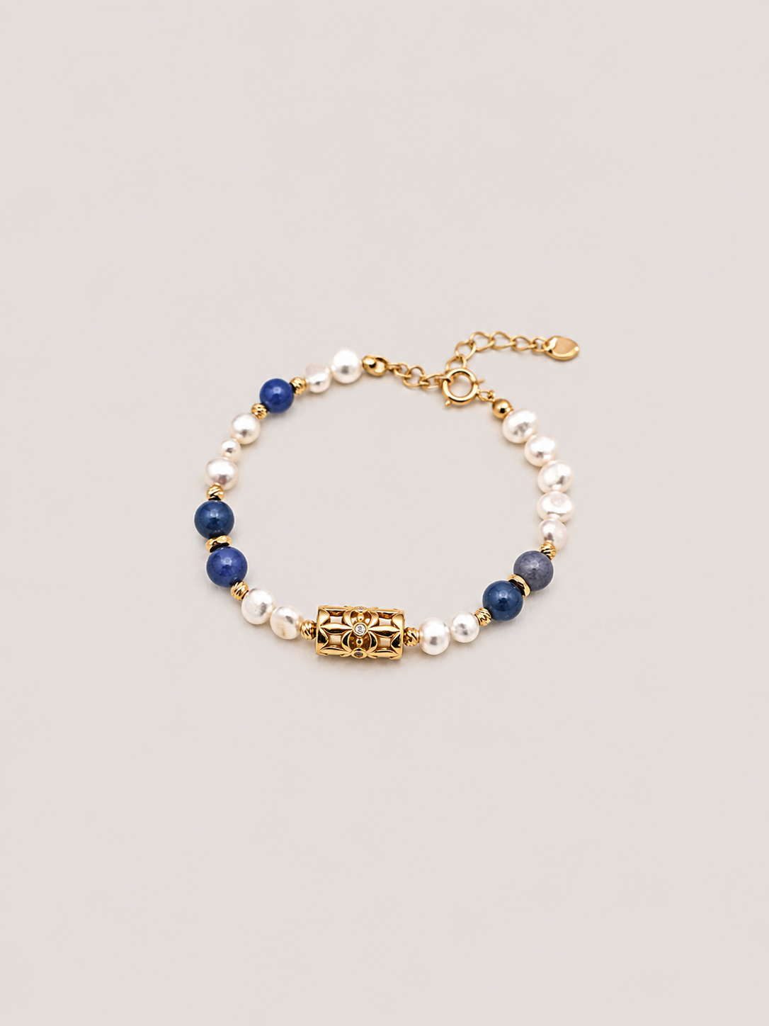 Azure Deco Pearl Bracelet Main image