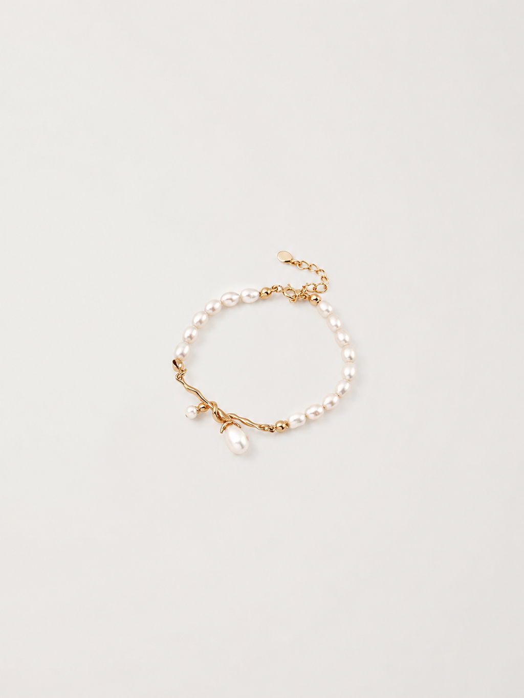 Willow Pearl Bracelet