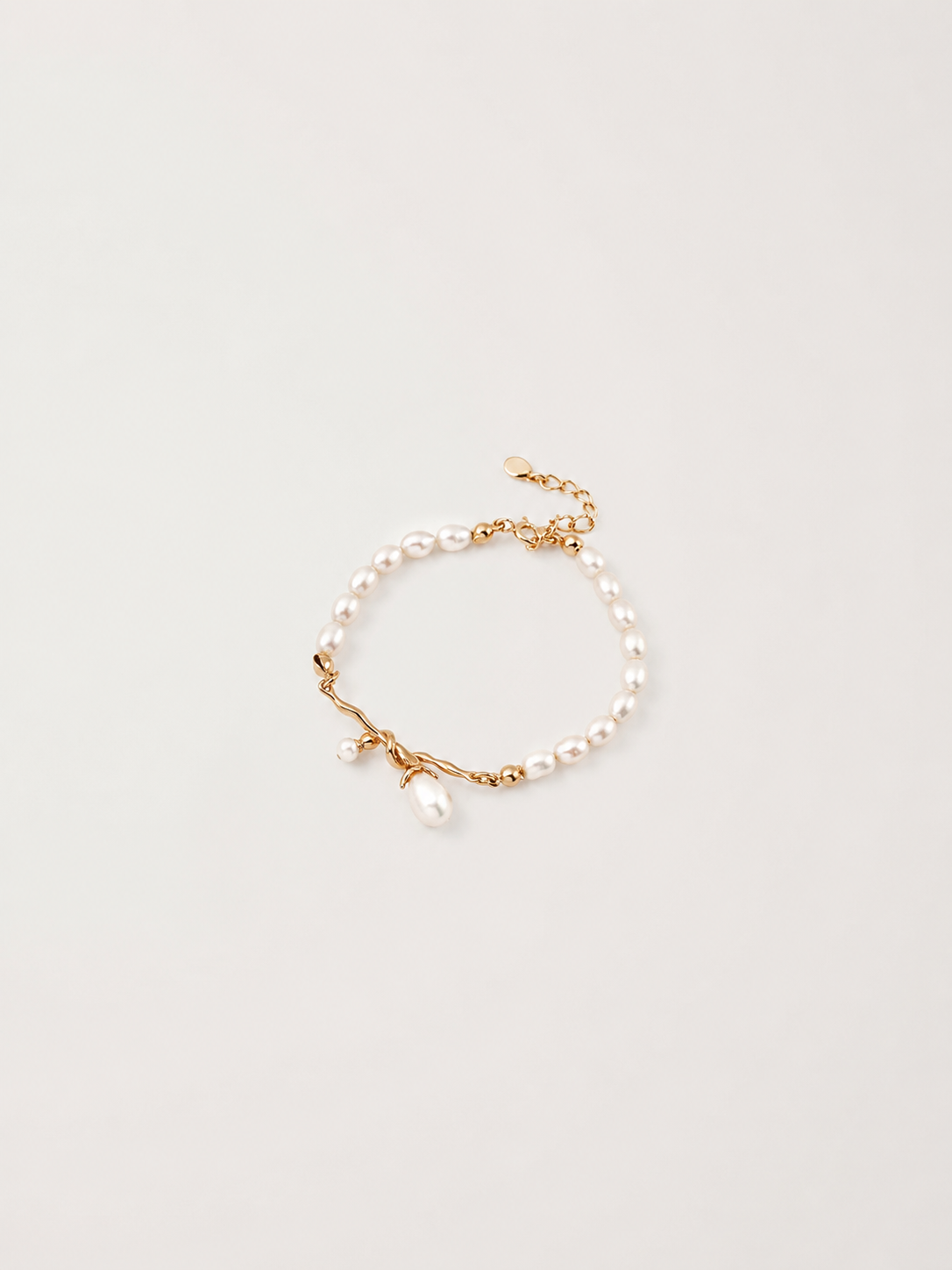 Willow Pearl Bracelet