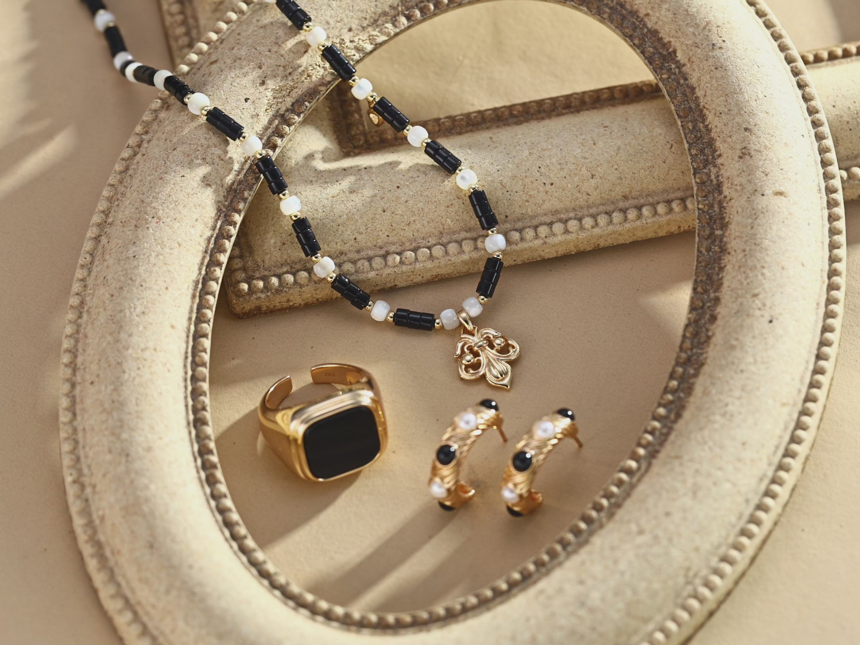 Noir Leaf Beaded Necklace