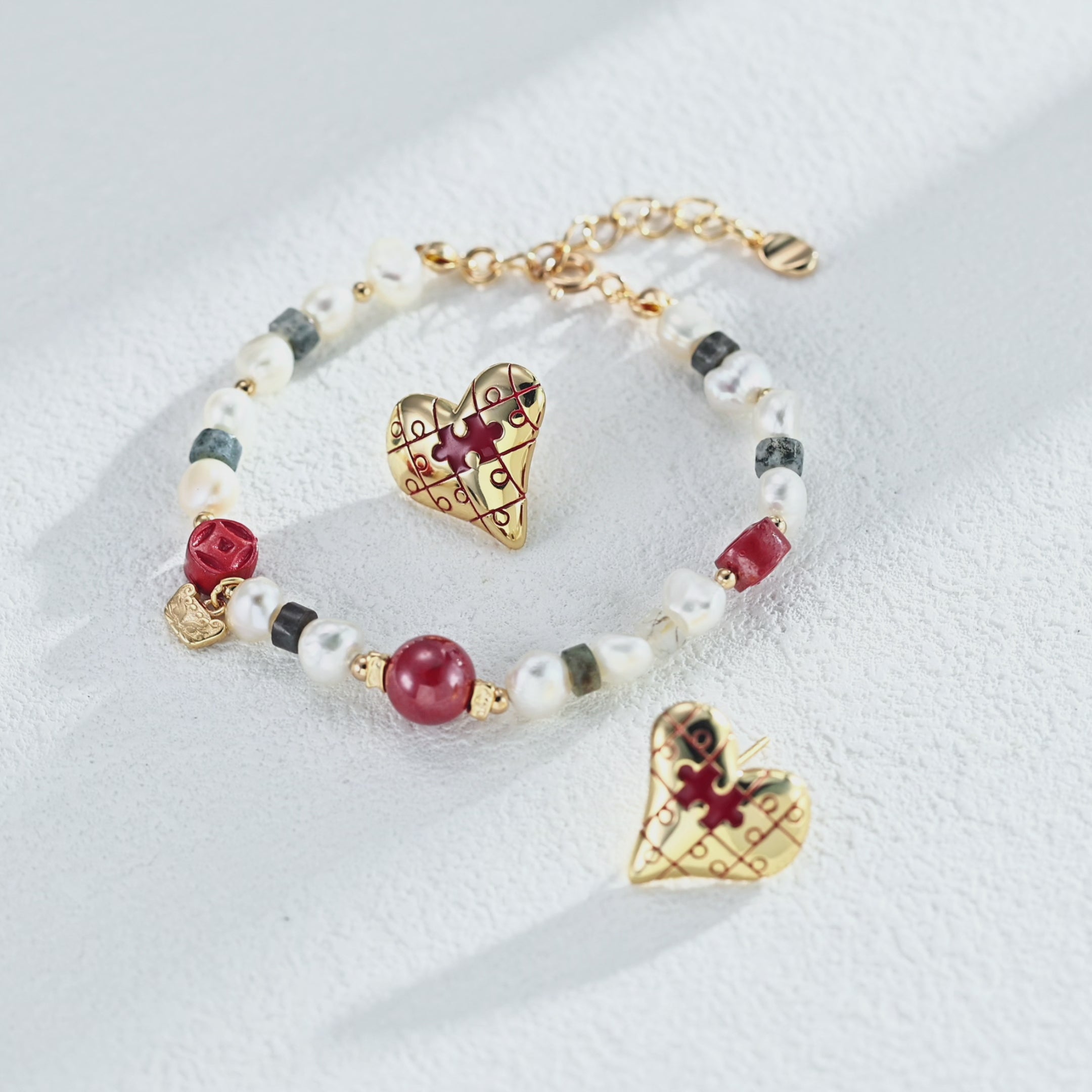 Rouge Noir Pearl Bracelet