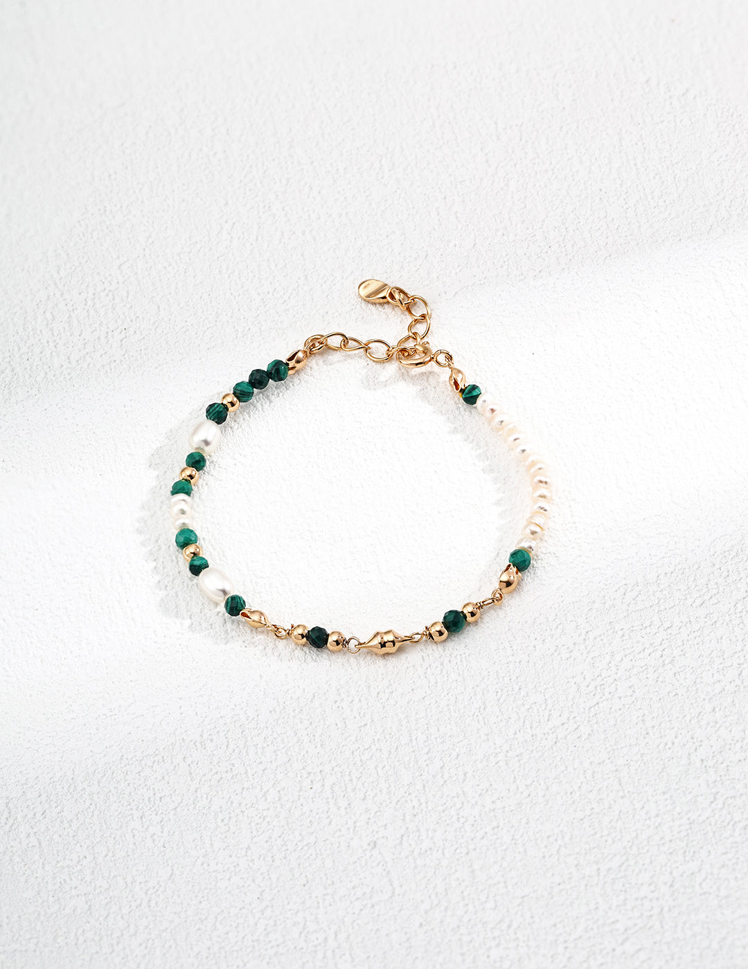 Verdant Pearl Beaded Bracelet