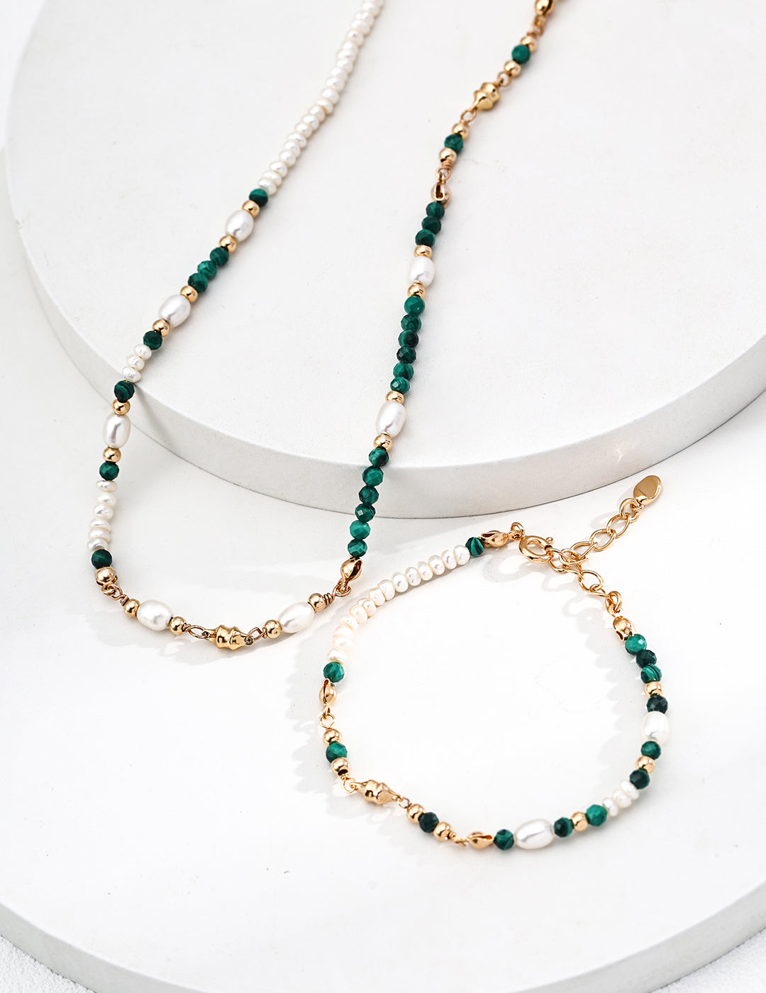 Verdant Pearl Beaded Bracelet