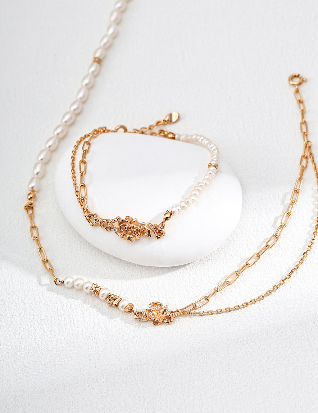 Golden Bloom Pearl Bracelet
