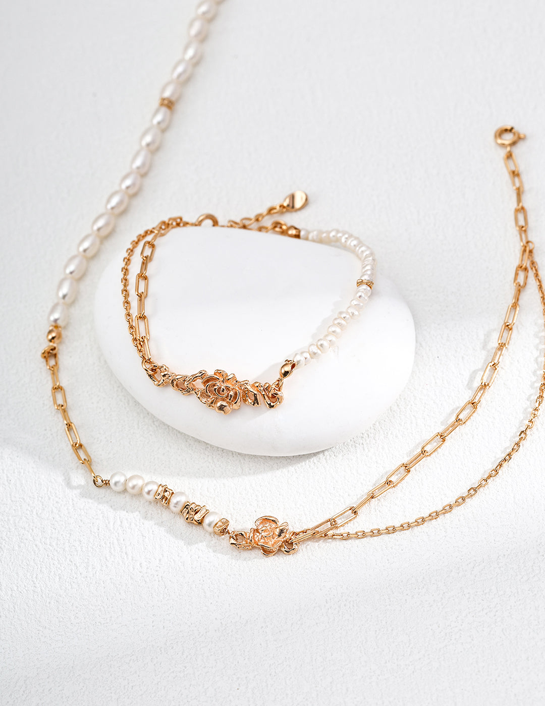 Golden Bloom Pearl Bracelet