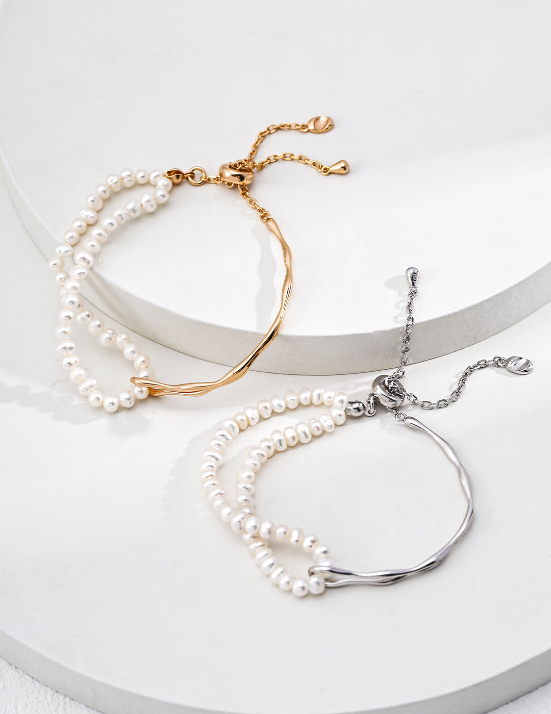 Lumi Twist Pearl Bracelet