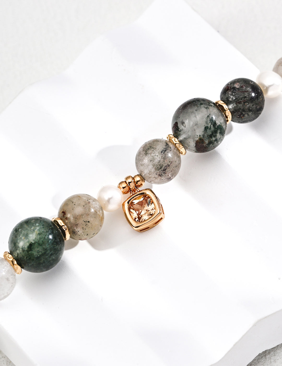 Moss Quartz Pearl Bracelet