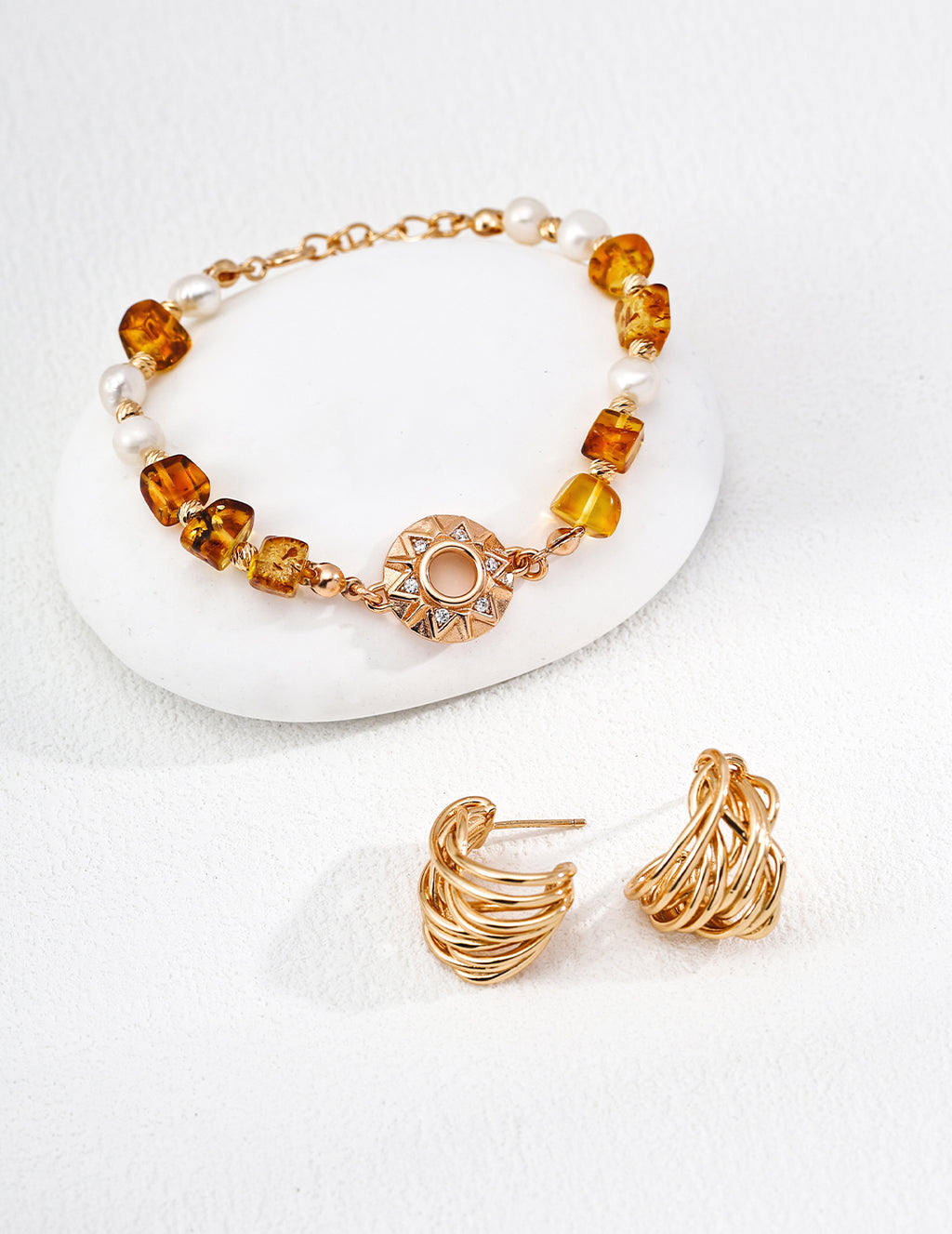 Solara Amber Pearl Bracelet