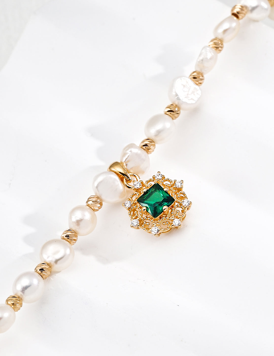 Verde Halo Pearl Bracelet