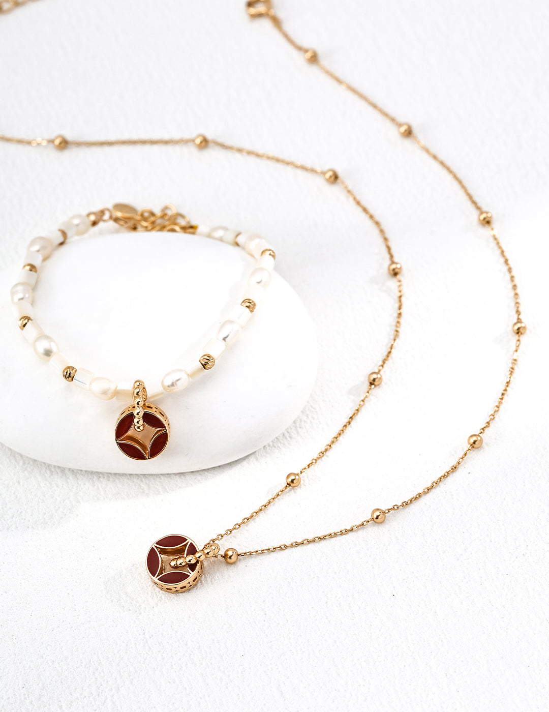 Scarlet Medallion Pearl Bracelet