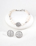 Fleur Medallion Pearl Bracelet