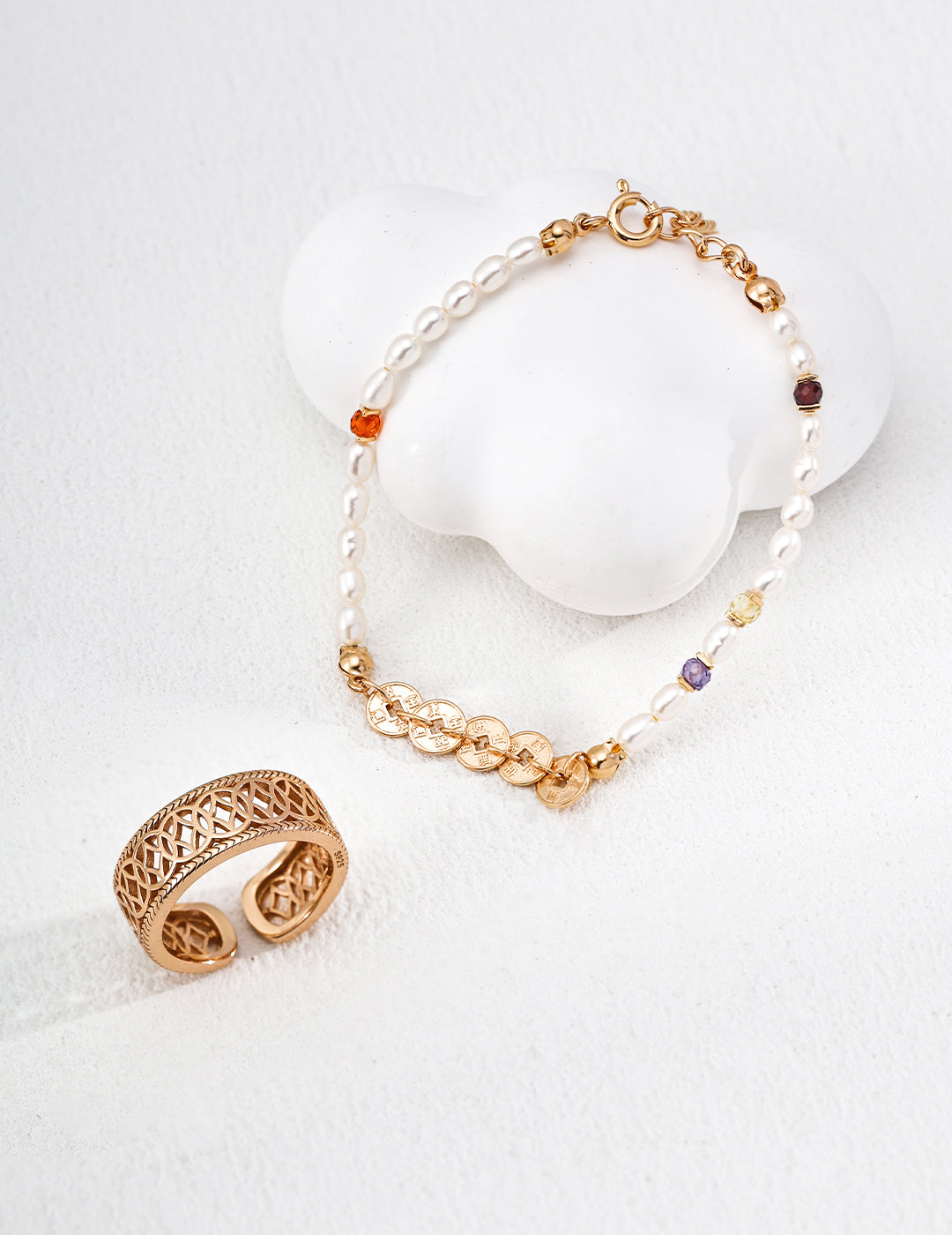 Lumi Coin Pearl Bracelet