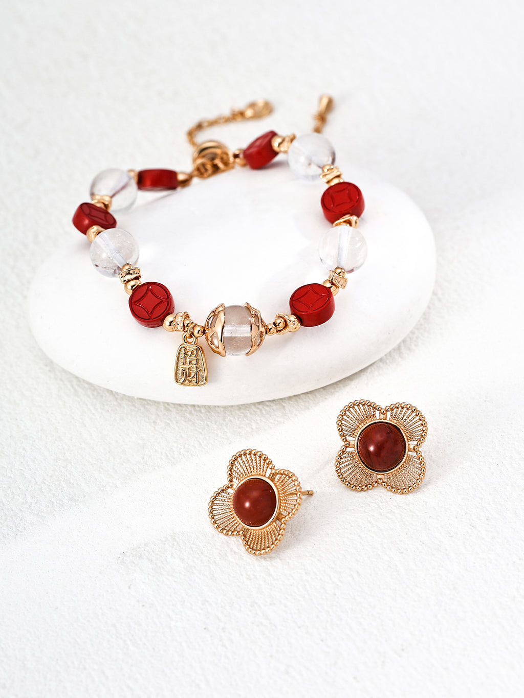 Rouge Fortune Quartz Bracelet