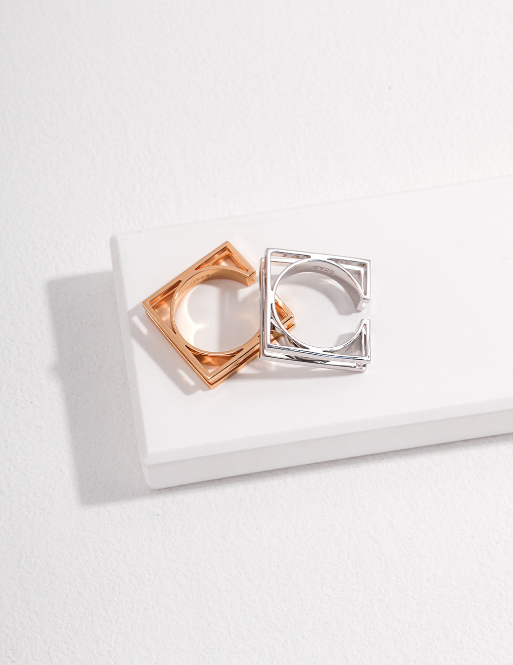Lumi Frame Open Ring