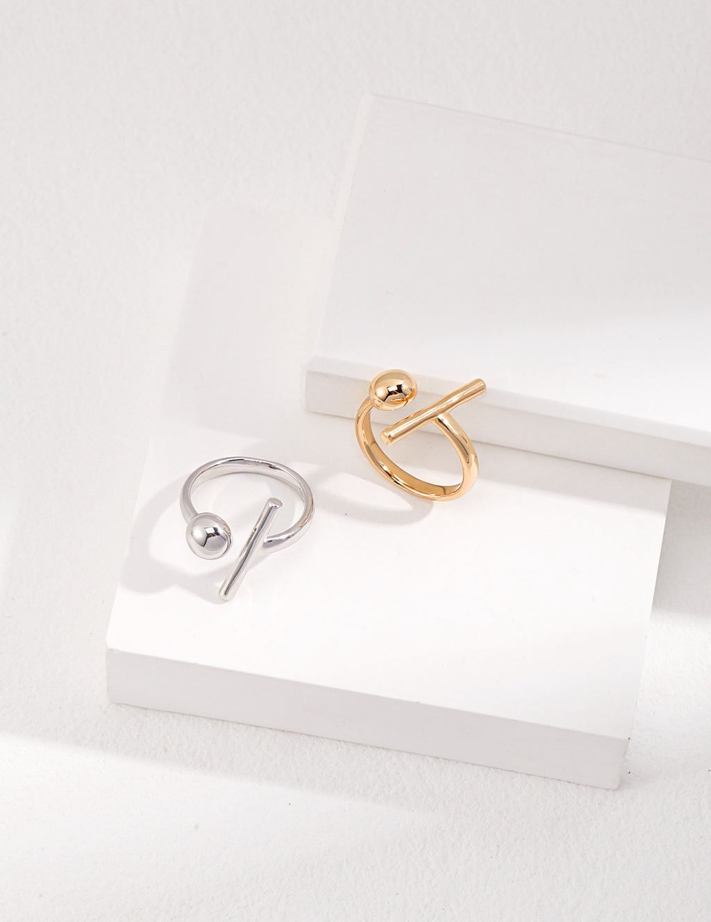 Lina Sphere Ring