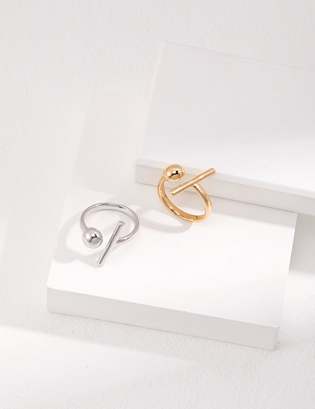 Lina Sphere Ring