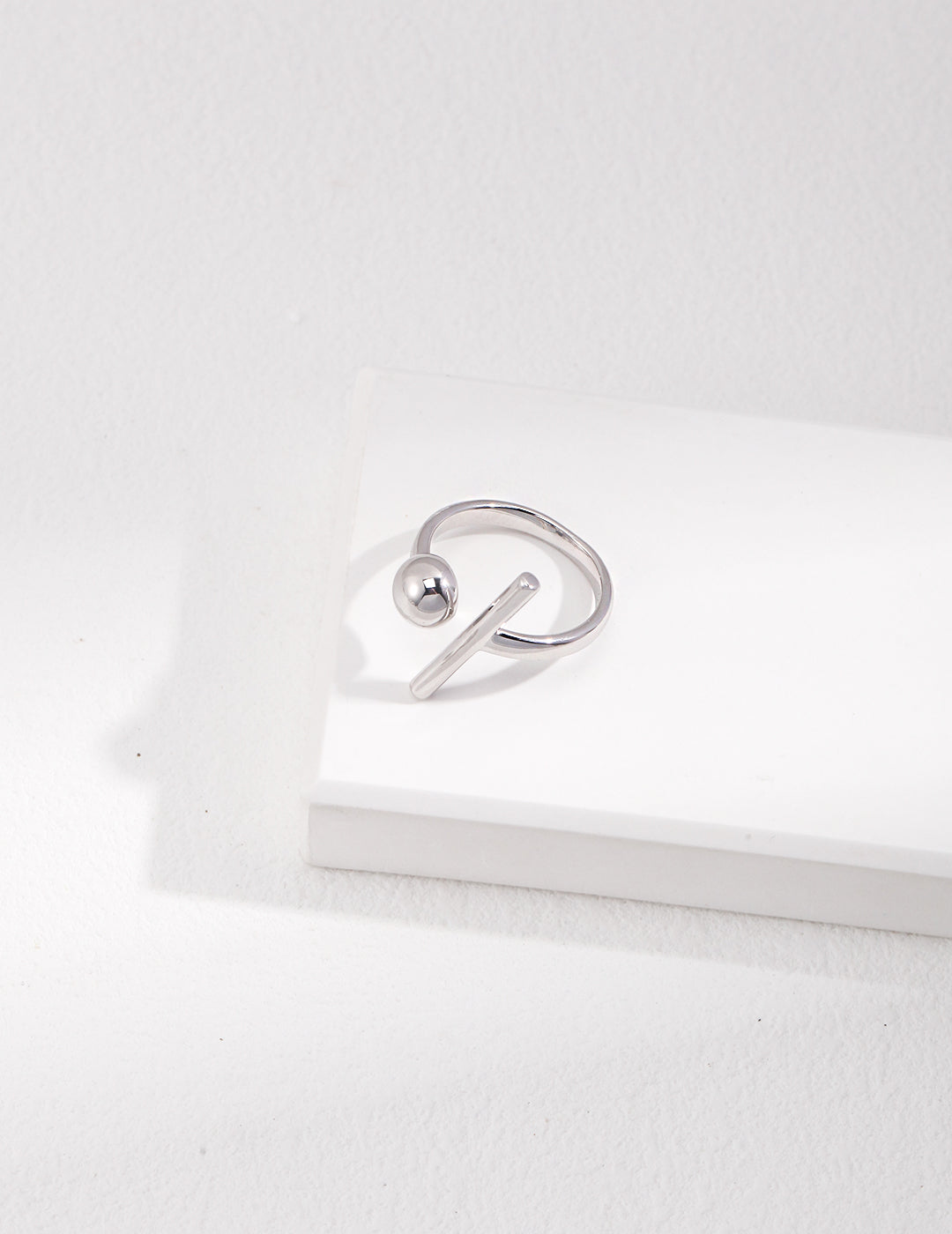 Lina Sphere Ring