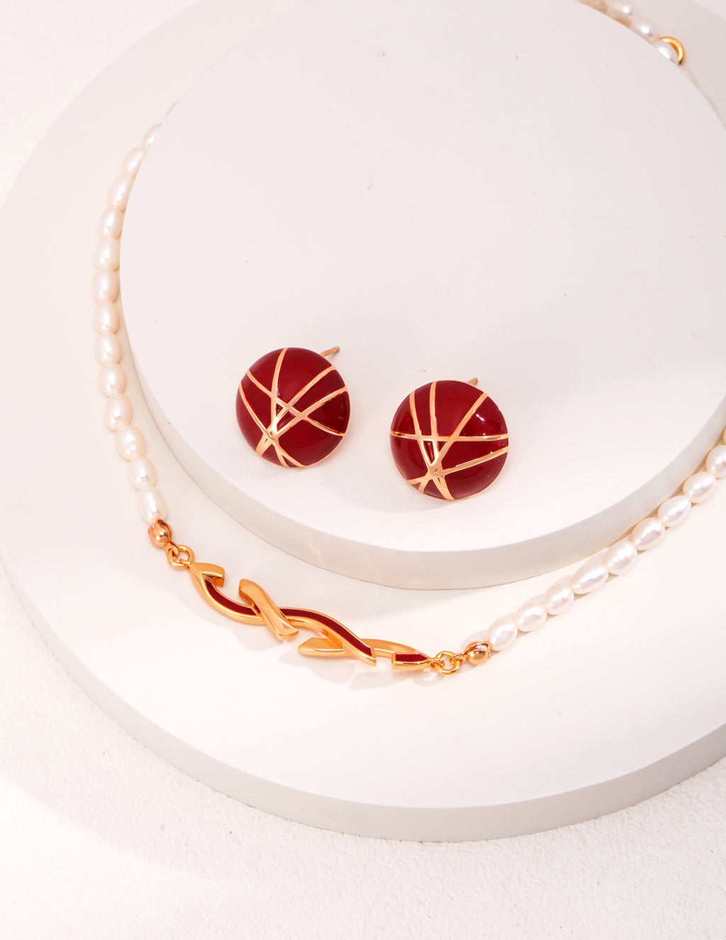 Scarlet Line Stud Earrings