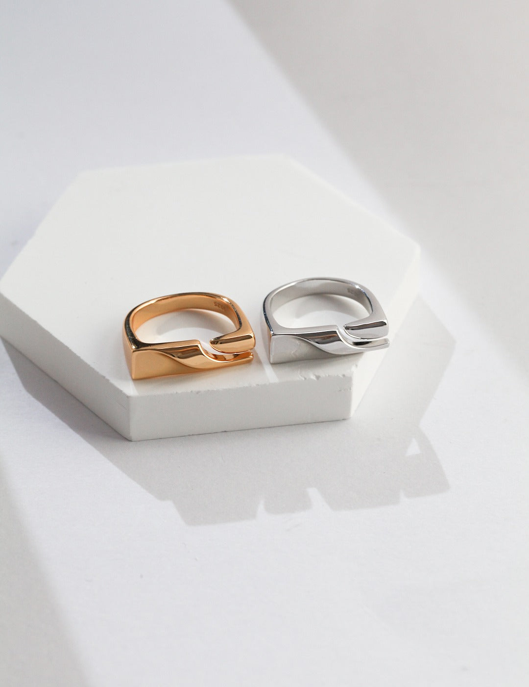 Aria Arch Open Ring