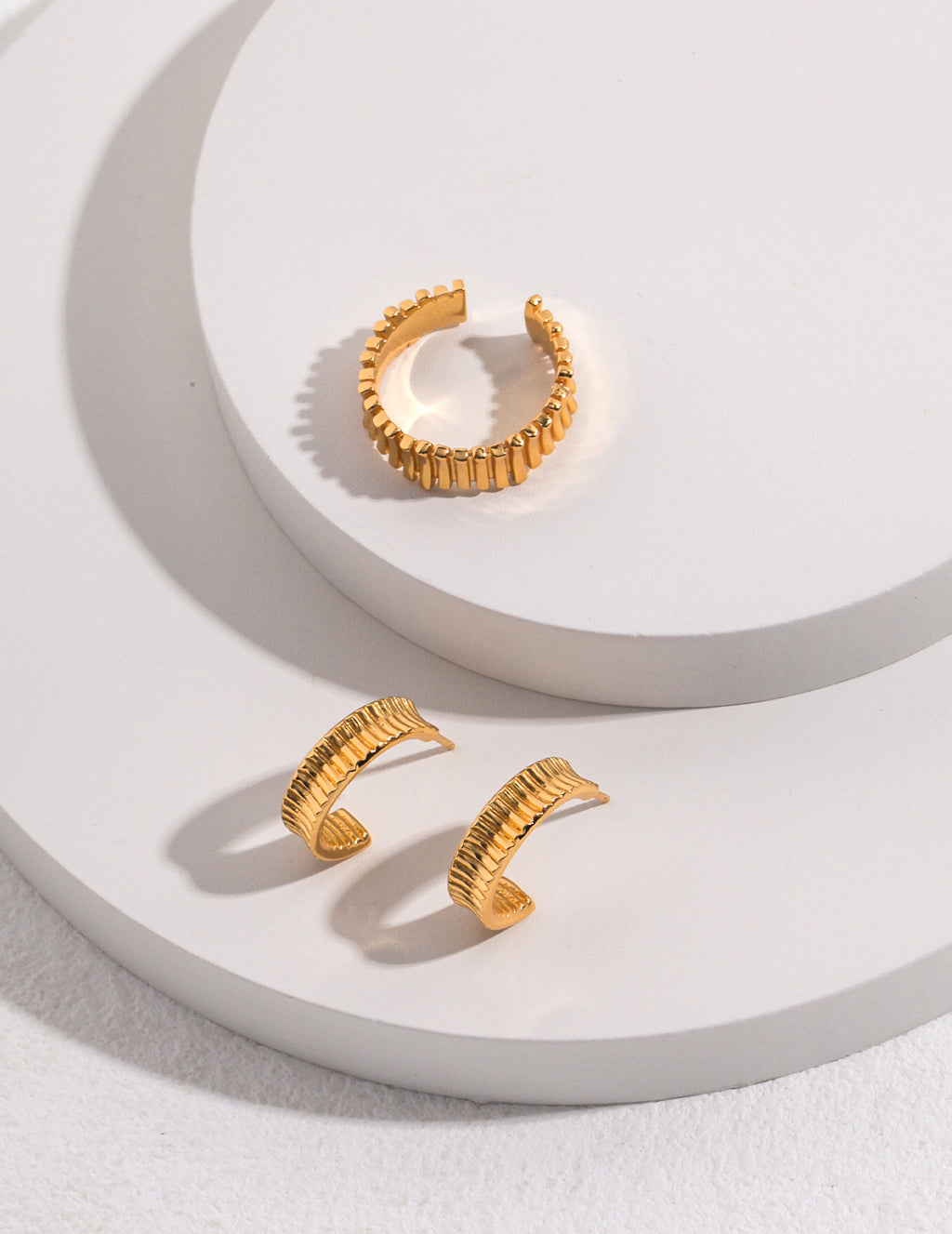 Lumi Ribbed Hoop Earrings