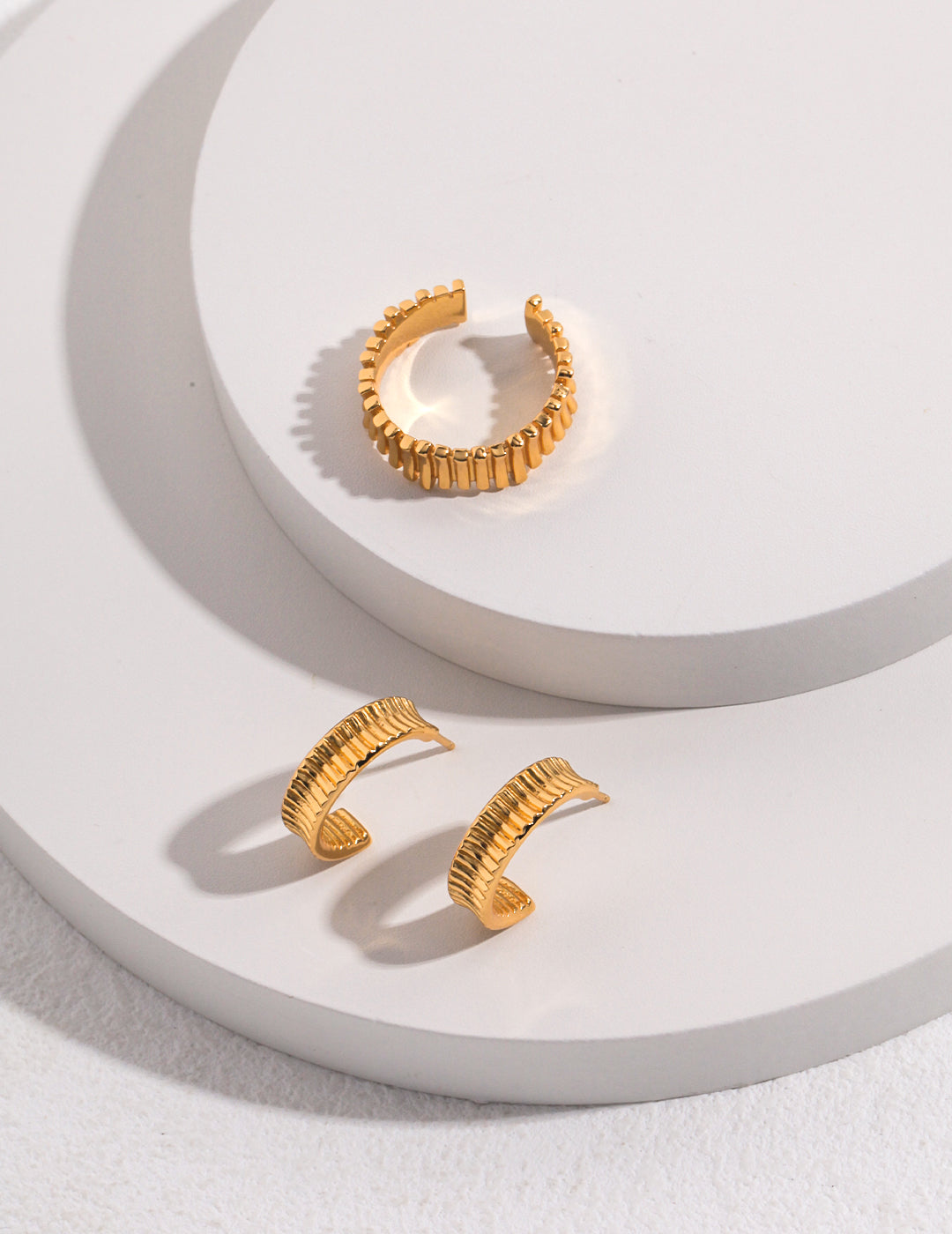 Lumi Ribbed Hoop Earrings
