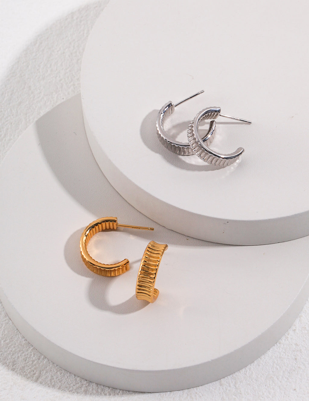 Lumi Ribbed Hoop Earrings