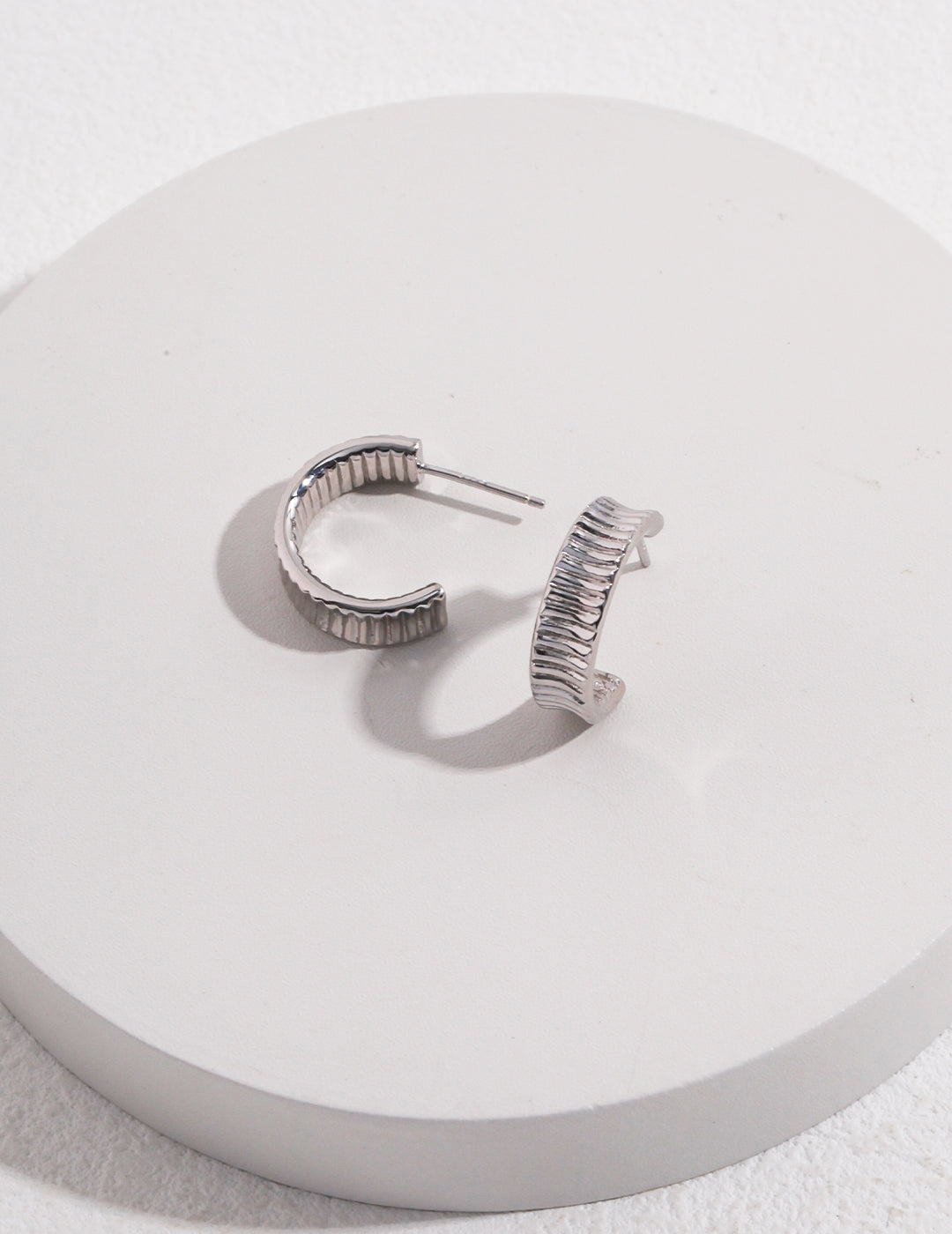 Lumi Ribbed Hoop Earrings