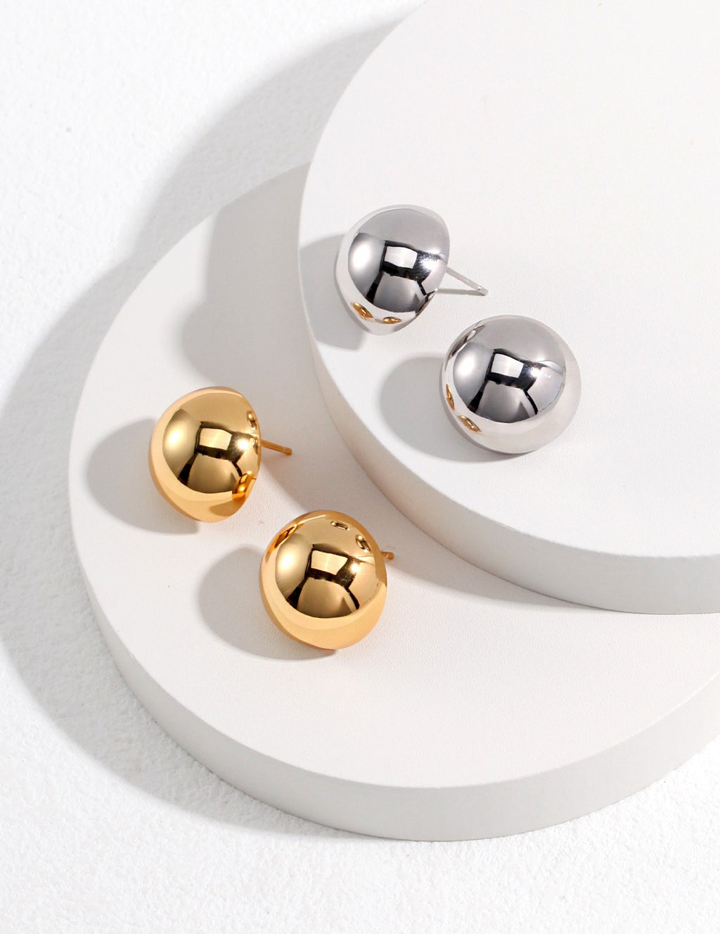 Dôme Ball Stud Earrings