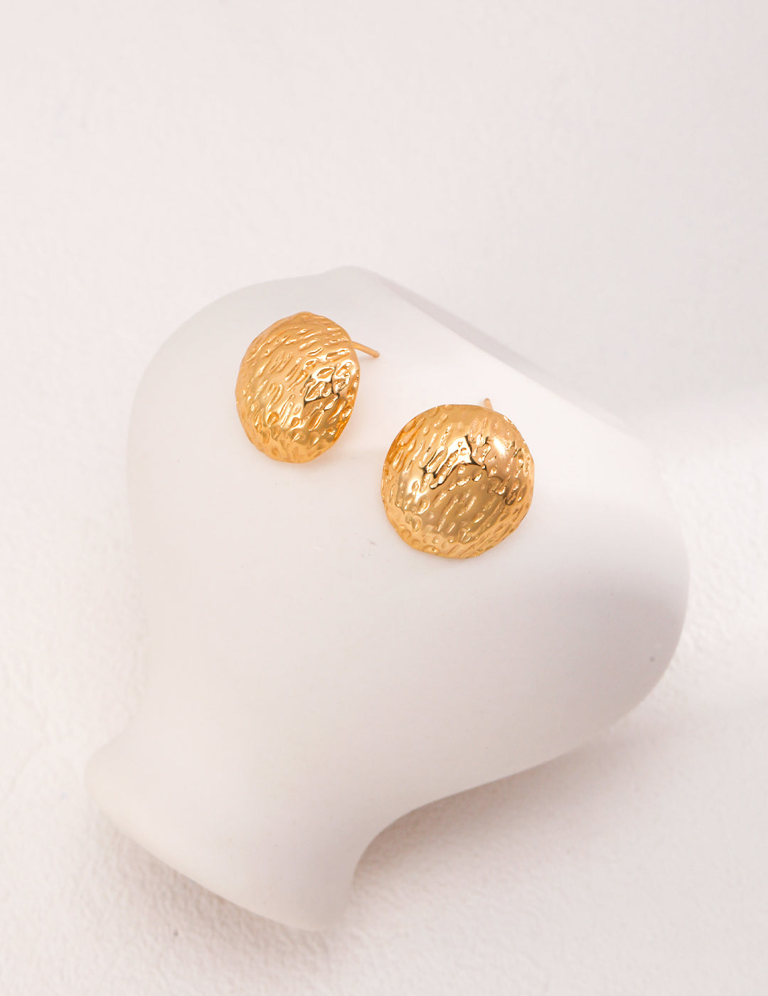 Aure Hammered Stud Earrings Secondary image