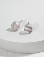 Linea Ribbed Stud Earrings