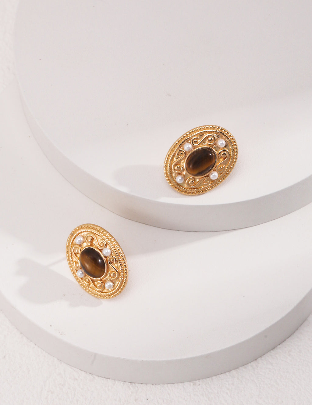 Sienna Pearl Stud Earrings