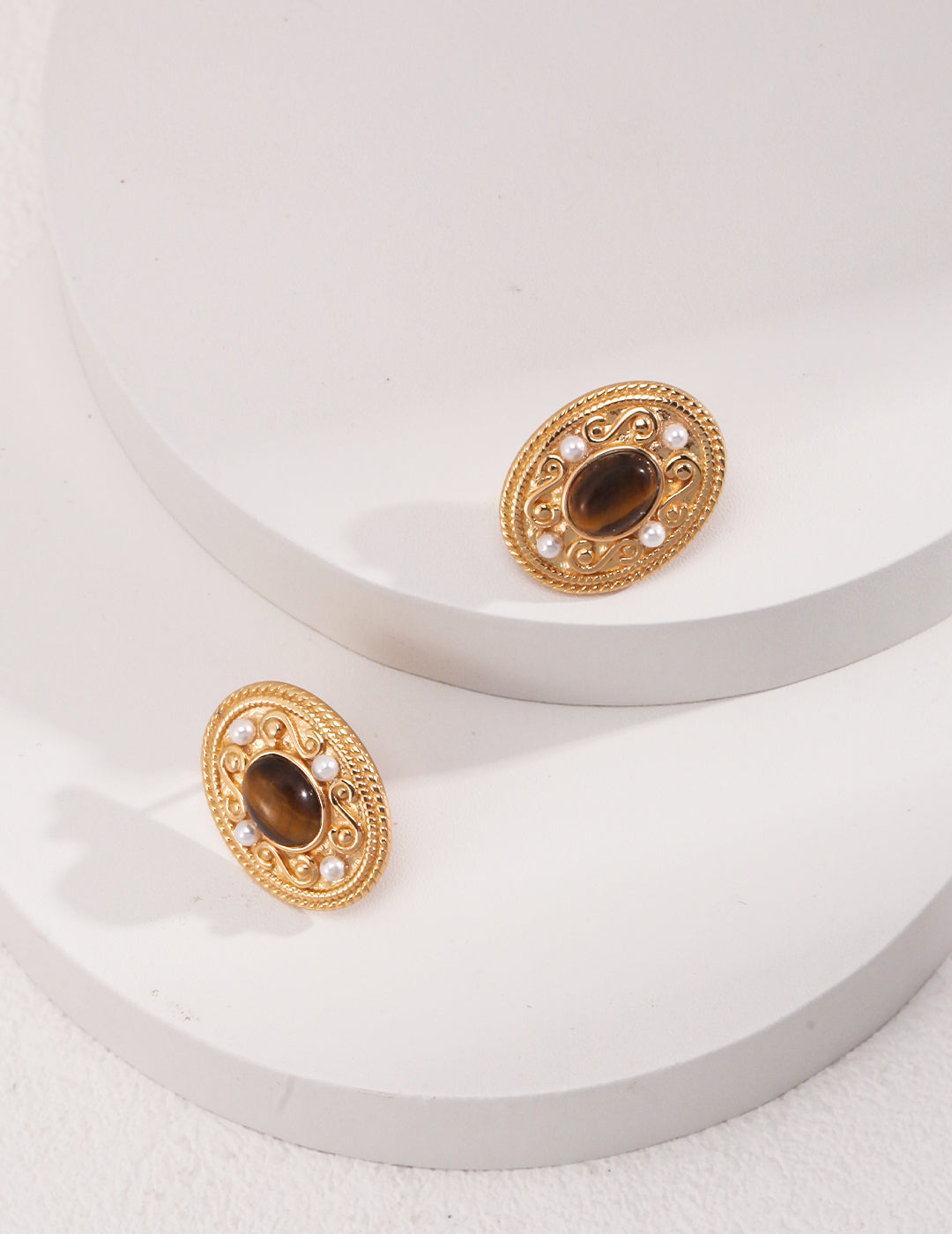 Sienna Pearl Stud Earrings