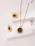 Sienna Pearl Stud Earrings