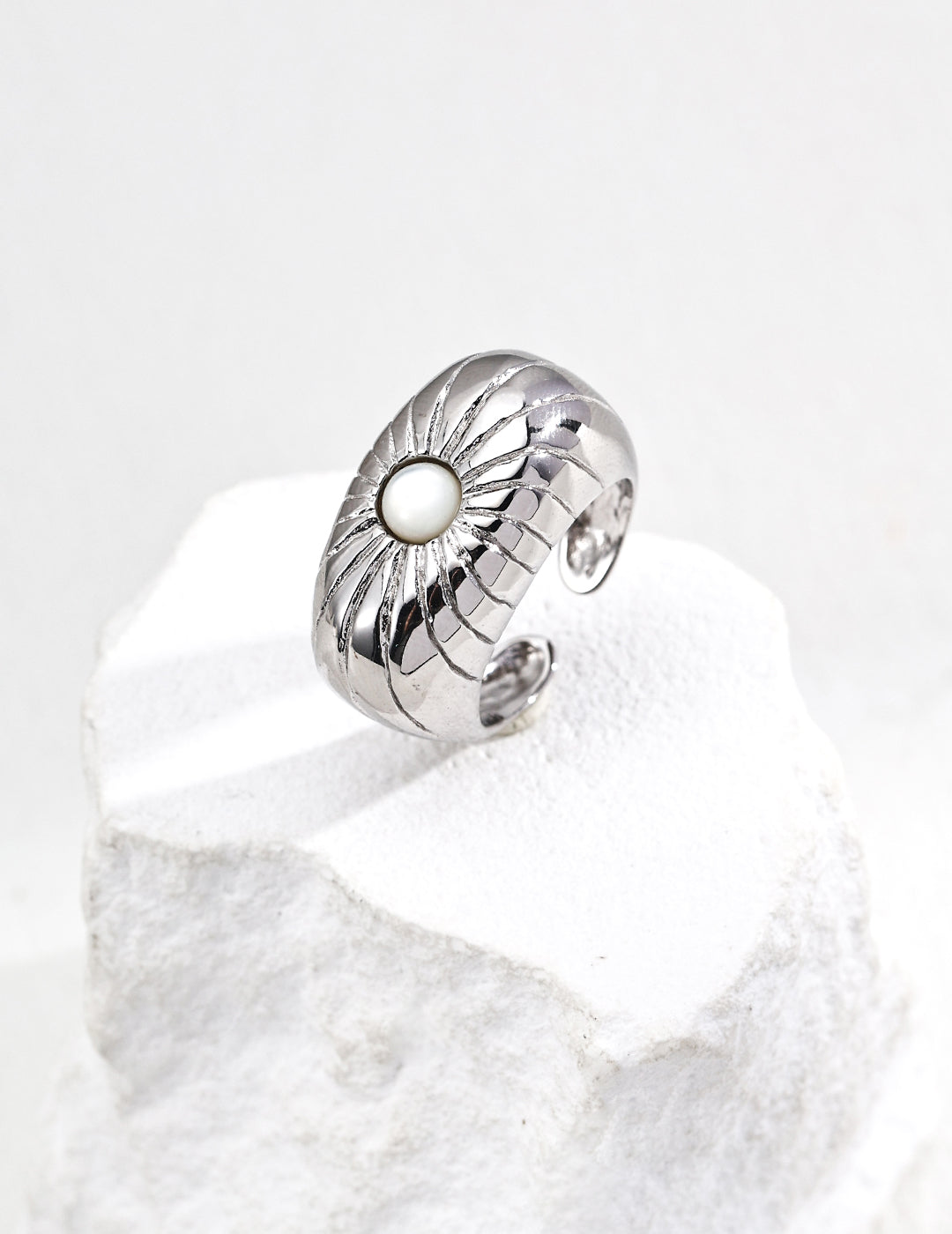Soleil Dome Open Ring