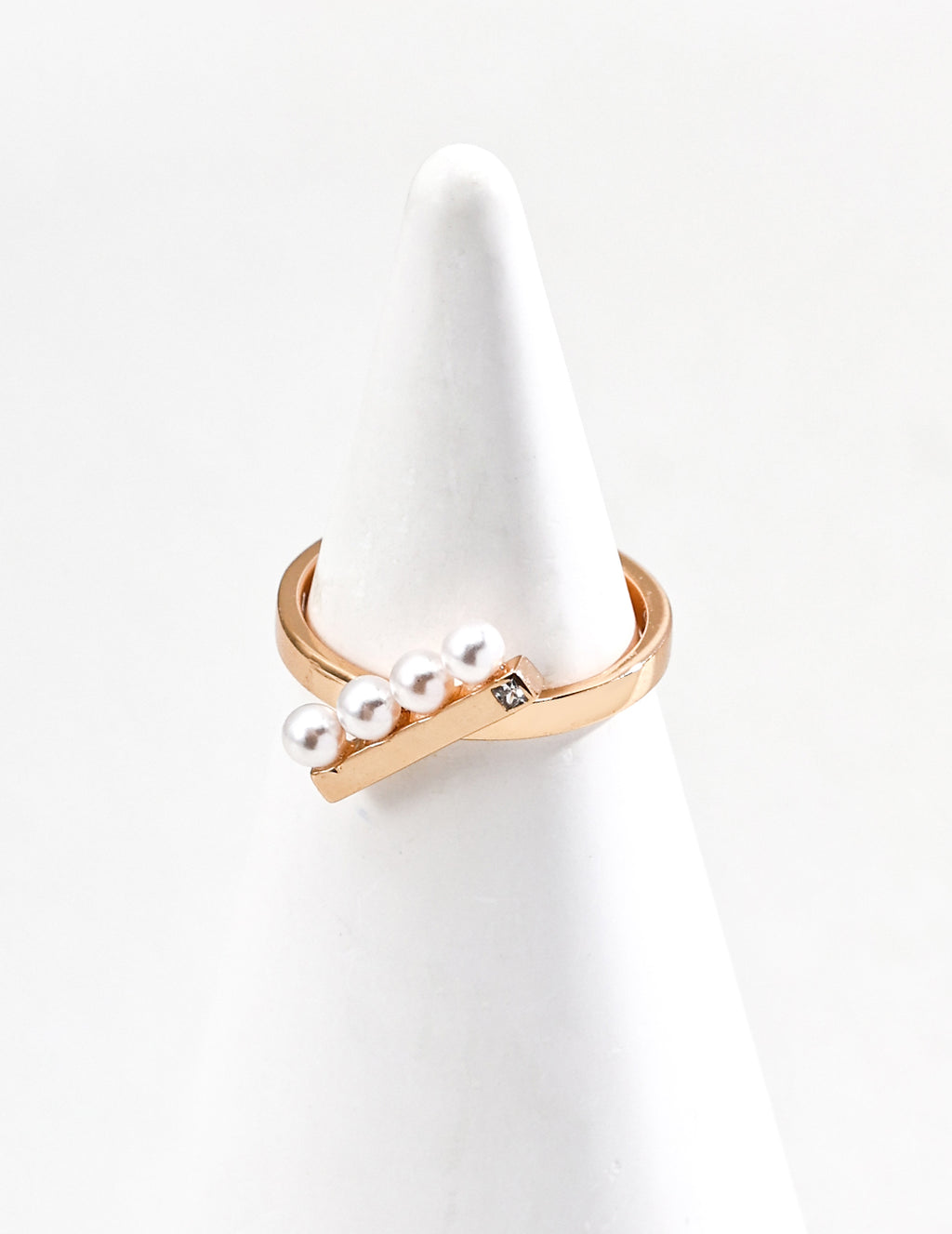 Luna Pearl Bar Open Ring
