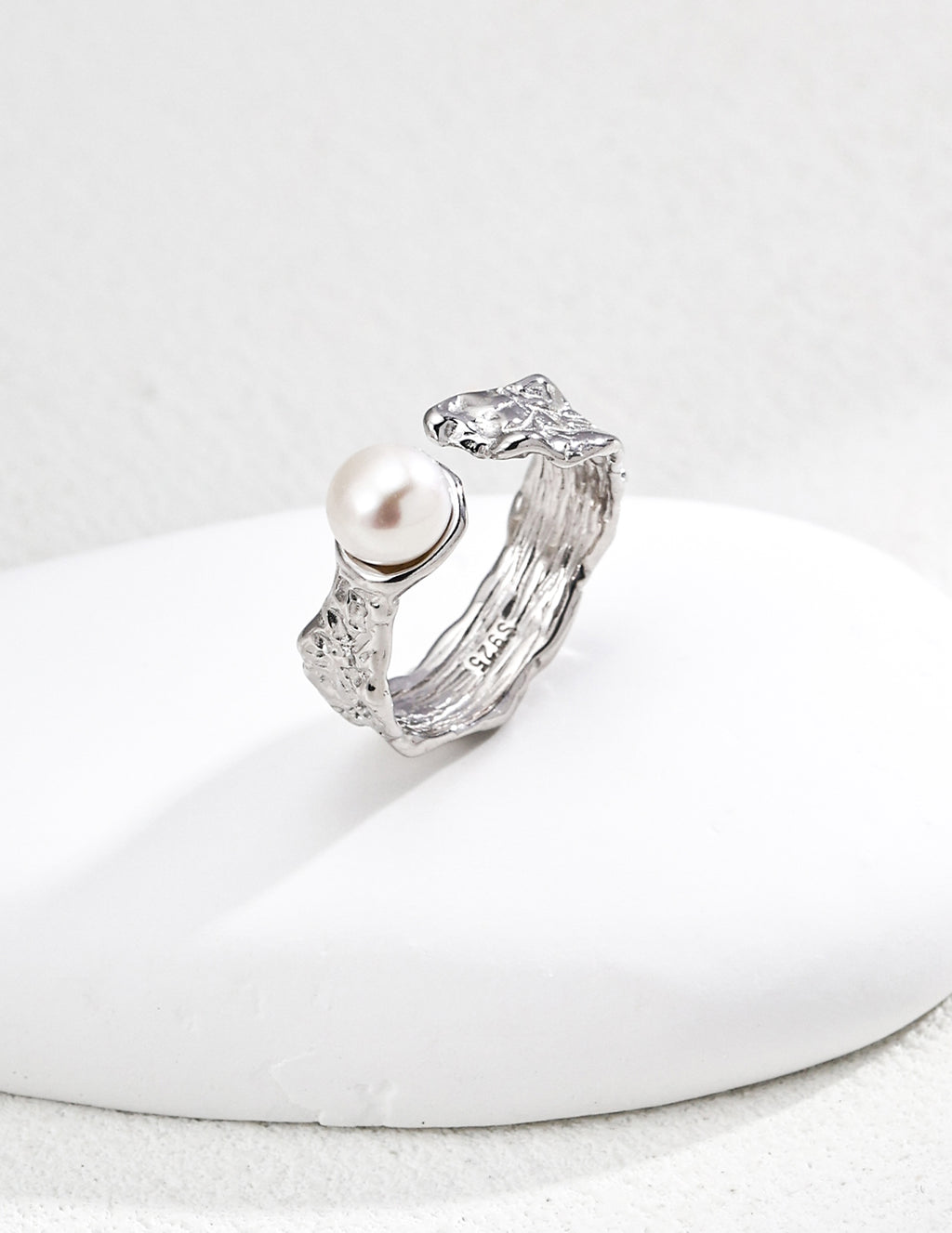 Serra Pearl Branch Open Ring