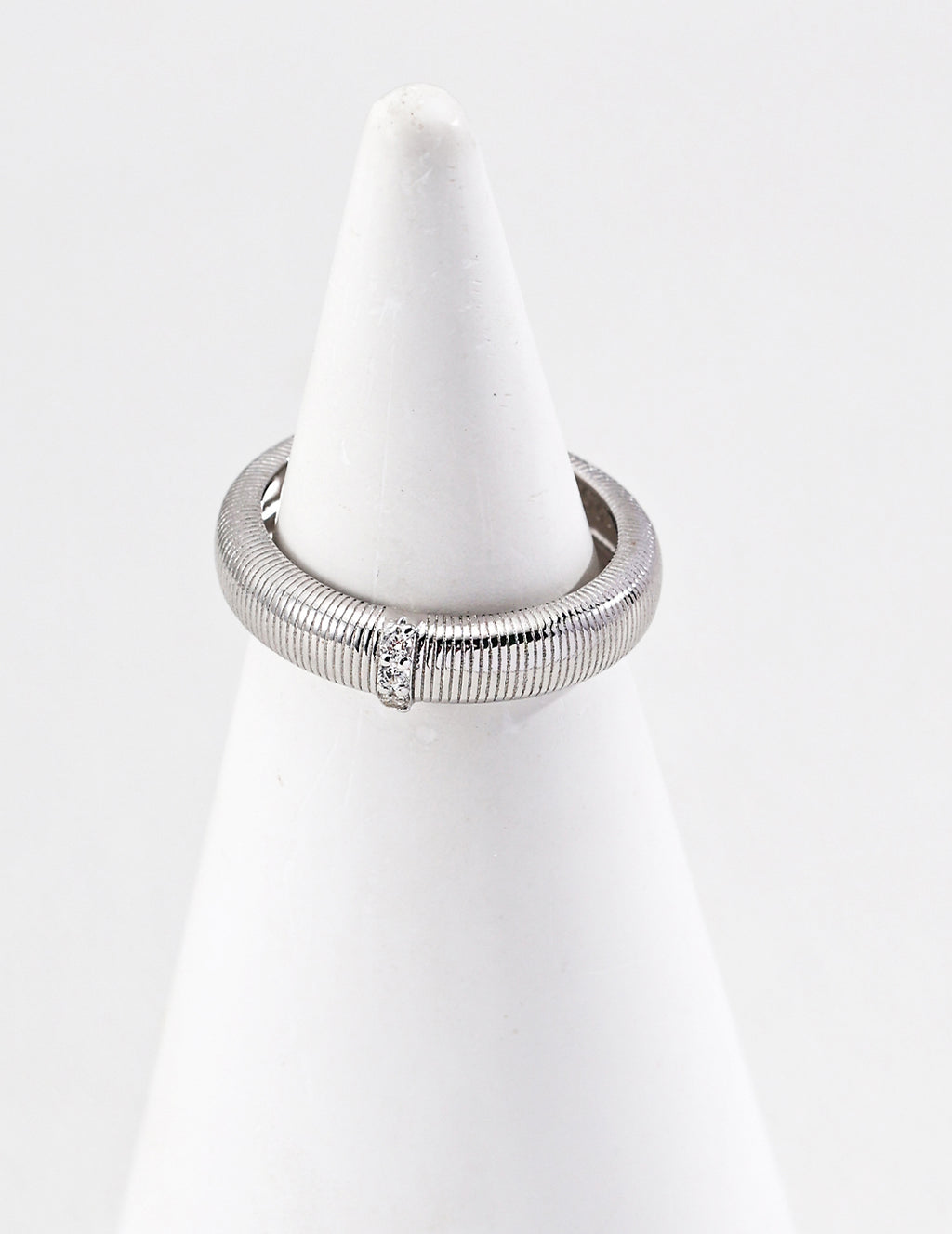 Lumi Ribbed Cuff Ring
