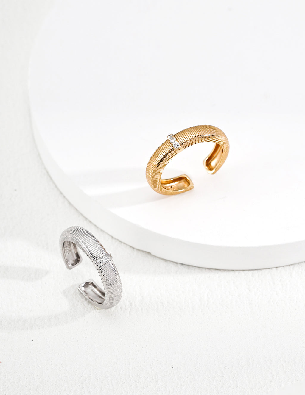 Lumi Ribbed Cuff Ring