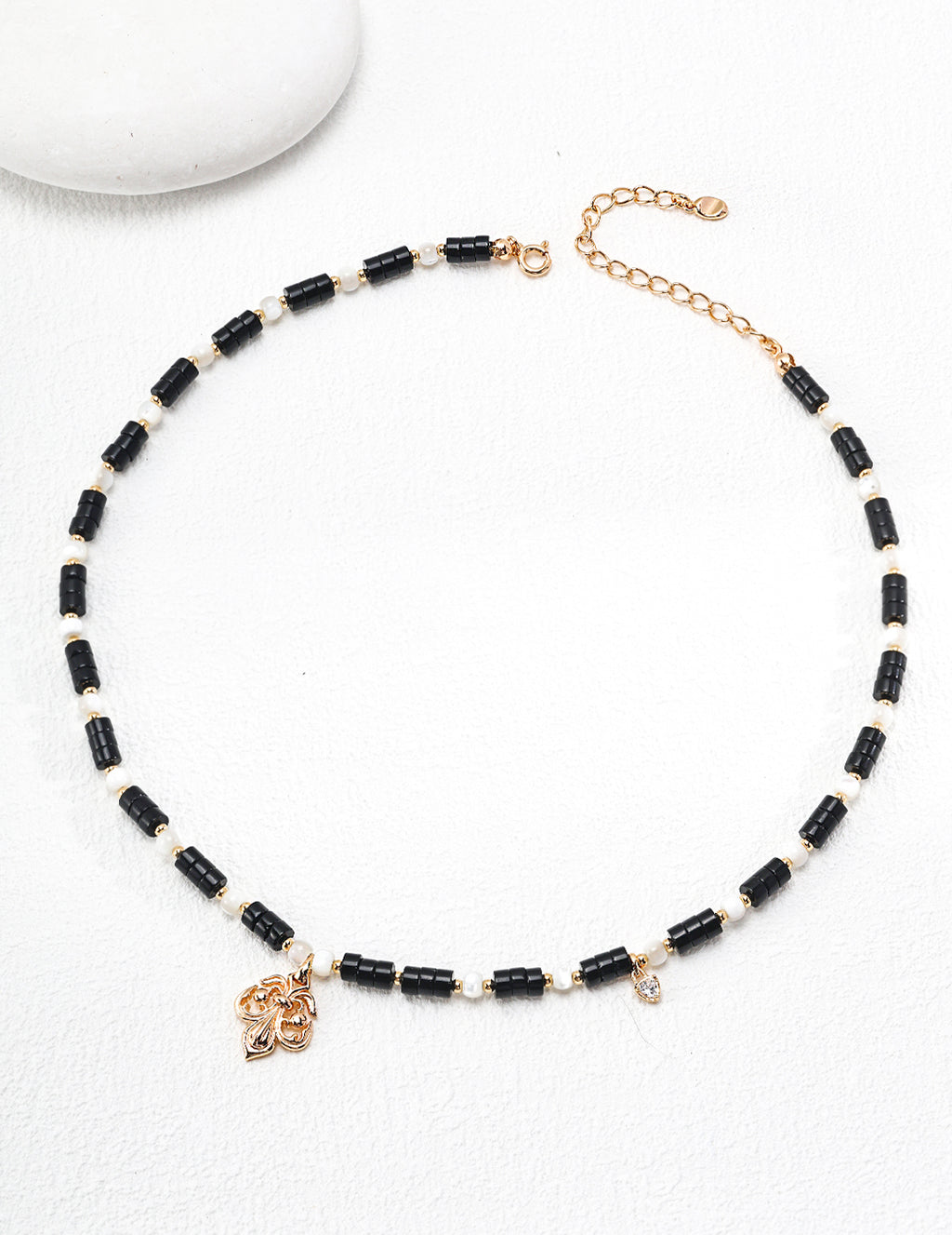 Noir Leaf Beaded Necklace