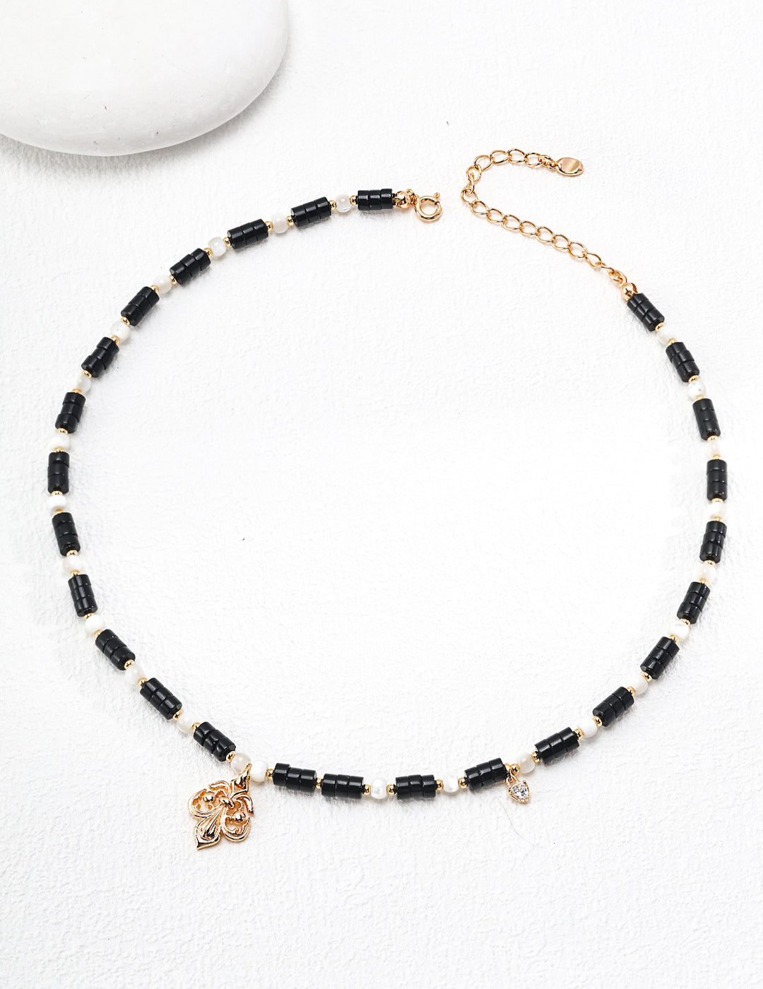 Noir Leaf Beaded Necklace