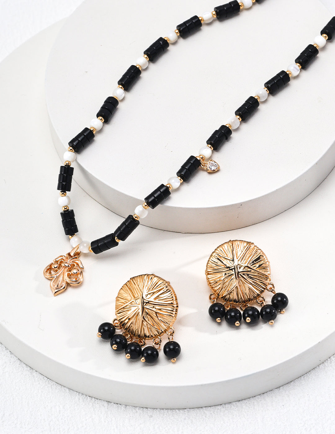 Noir Leaf Beaded Necklace